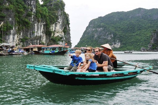 https://vietnamtur.viajes/wp-content/uploads/2021/10/Viajes-a-Vietnam-y-Camboya-y-Tailandia-en-Familia-2.jpg