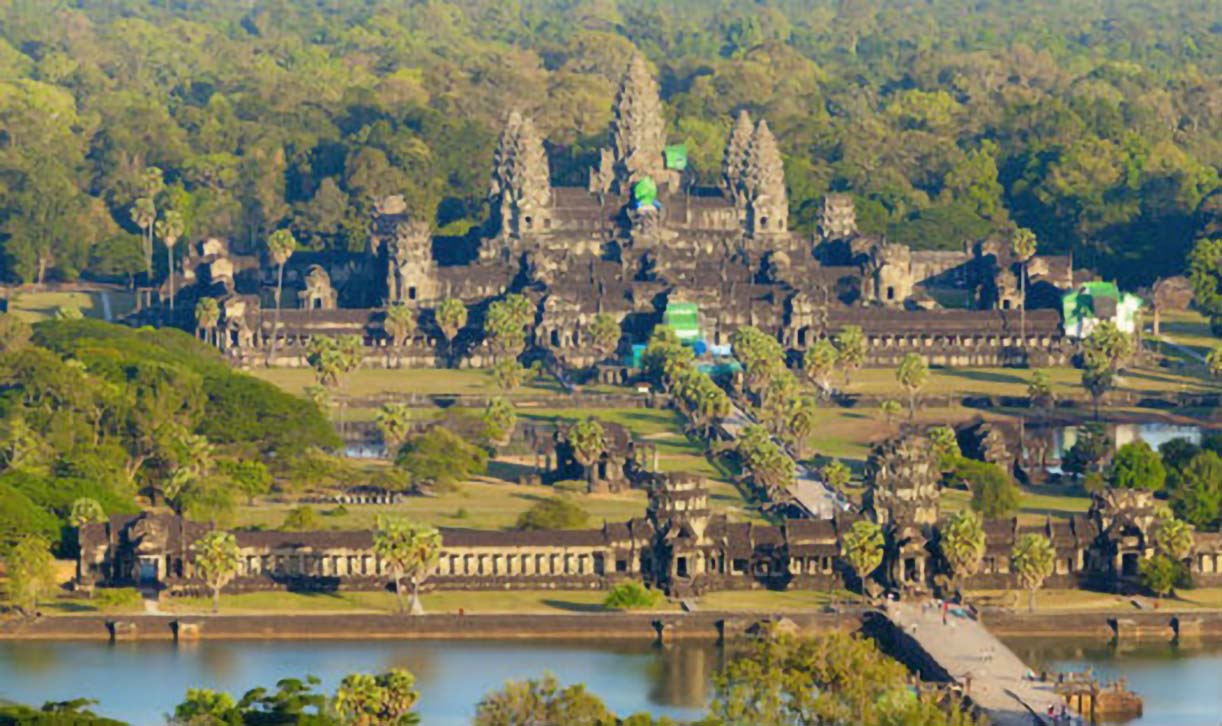 https://vietnamtur.viajes/wp-content/uploads/2021/11/Angkor-Wat.jpg